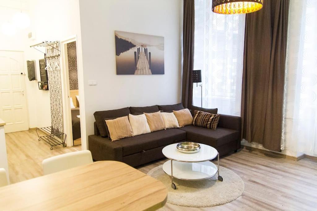 Szanna Citycenter Apartment Budapest